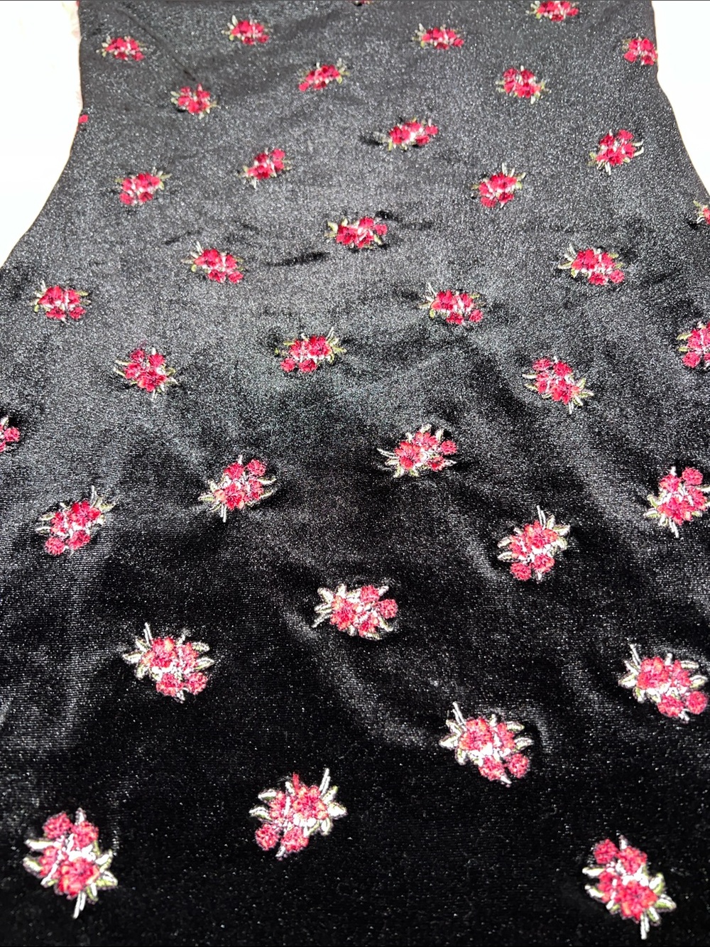 forever21 black velvet embroidered floral roses dress - Picture 6 of 10